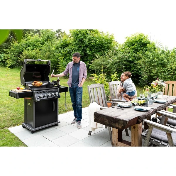 Napoleon Gasgrill Rogue RB 425, Mit Drehspieß 18 Napoleon Gasgrill Rogue RB 425, Mit Drehspieß – Bild 16