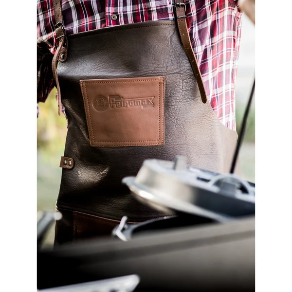 Petromax Büffelleder-Schürze Mit Nackenschlaufe 8 Petromax Büffelleder-Schürze Mit Nackenschlaufe – Bild 6